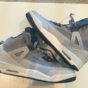 Jordan Spizike size 6.5y